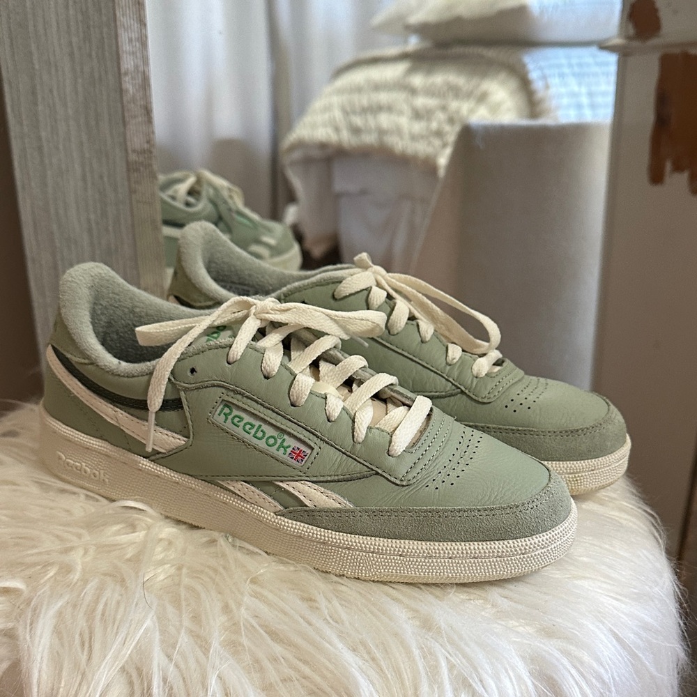 Reebok Women's Pale Green and Cream Classic Sneakers